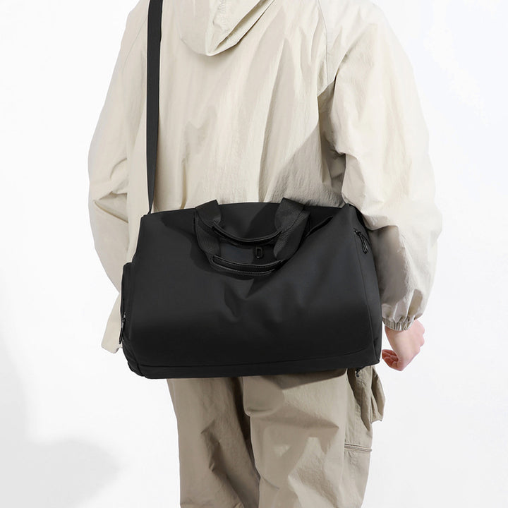 Multifunctional sports and travel bag with removable shoulder straps Stornfield