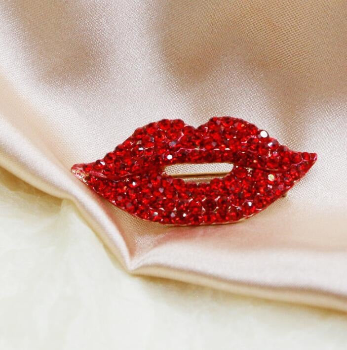 Glittering Lip Brooch Stornfield