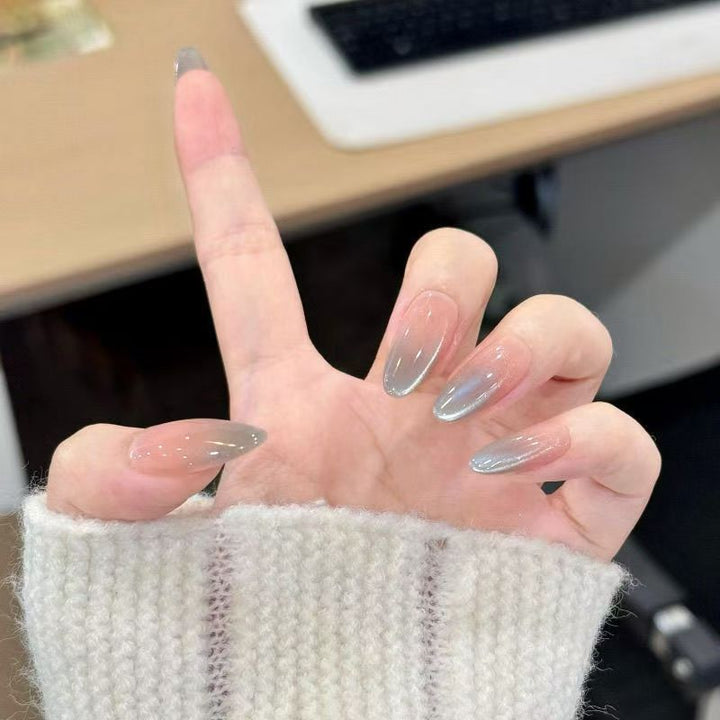 Artificial artificial nails with shimmering pearl effect Stornfield