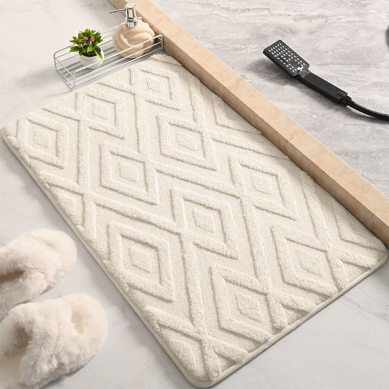 Luxurious Diamond-Pattern Bath Mat