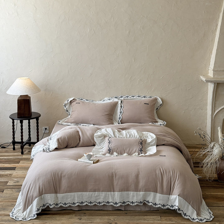 Summer linen-cotton bed linen set with zigzag ruffle and floral border embroidery