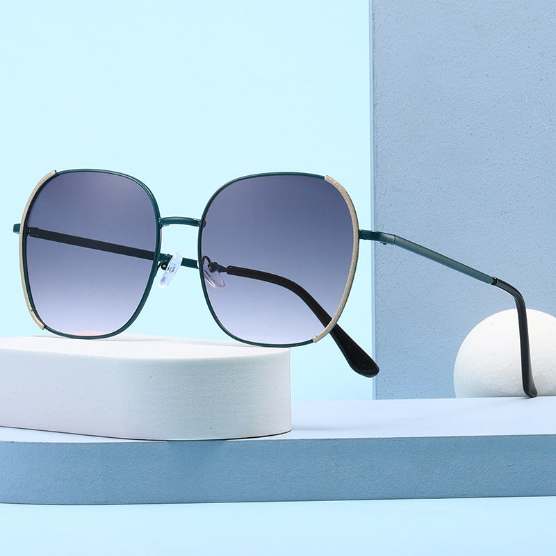 Women's large square sunglasses with high-quality metal frame Stornfield