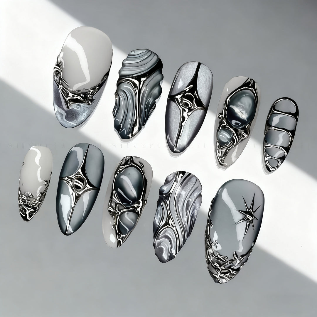Artistic Press-On Nail Set with Metallic Accents Stornfield
