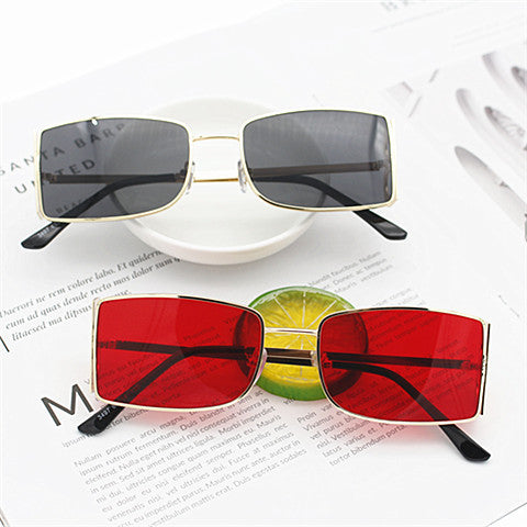 Ladies Designer Sunglasses with Striking Frame Stornfield