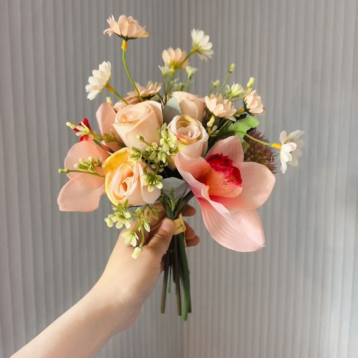Elegant Floral Bridal Bouquet