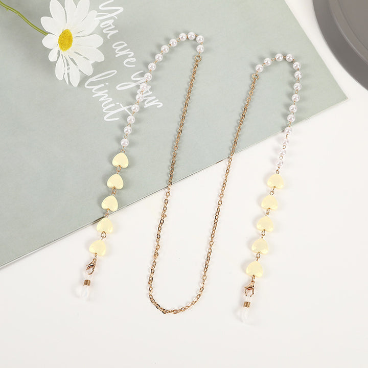 Heart Charm Eyewear Chain Stornfield