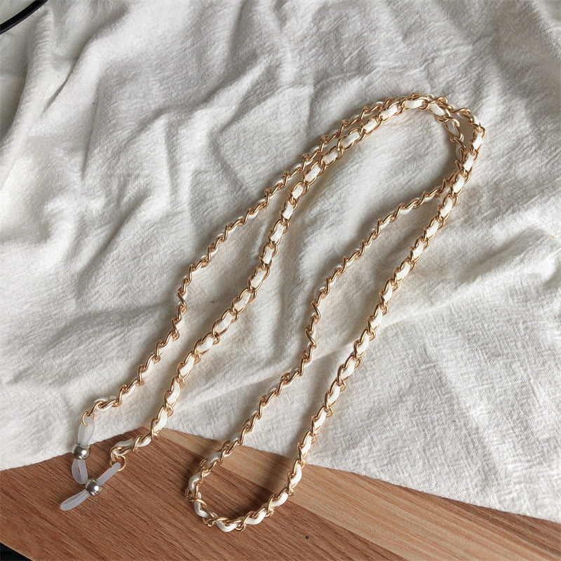 Stylish Chain Eyewear Holder Stornfield