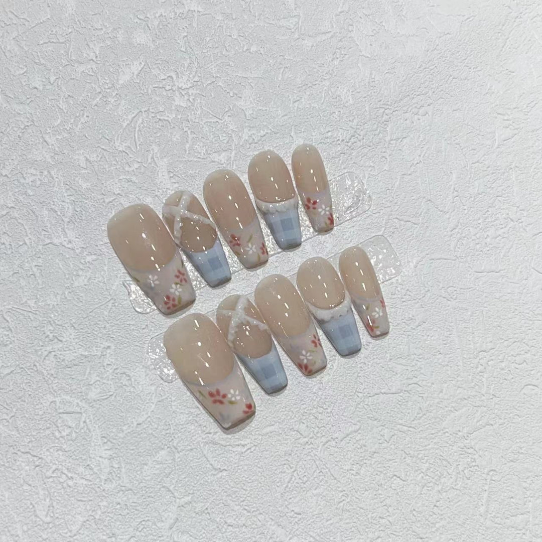 Floral Design Acrylic Press-On Nail Set Stornfield