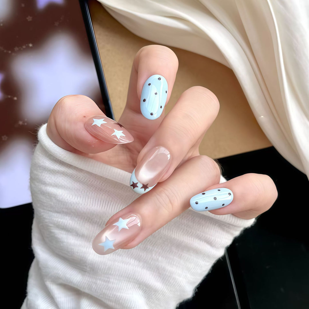 Artistic Star-Patterned Press-On Nail Art Stornfield