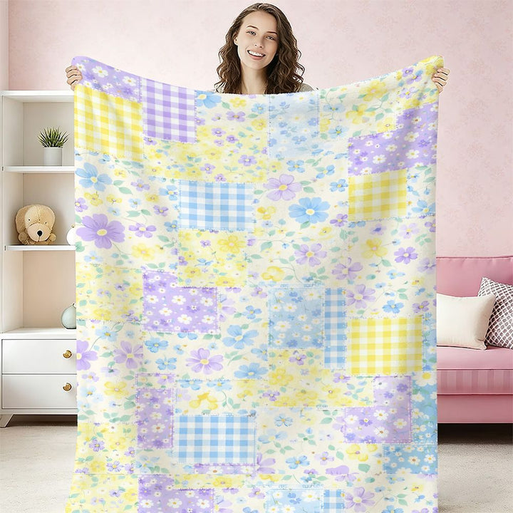 Floral Patterned Fleece Throw Blanket