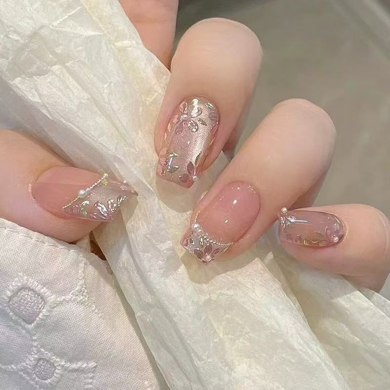 Artificial Nail Set with Floral Accents Stornfield