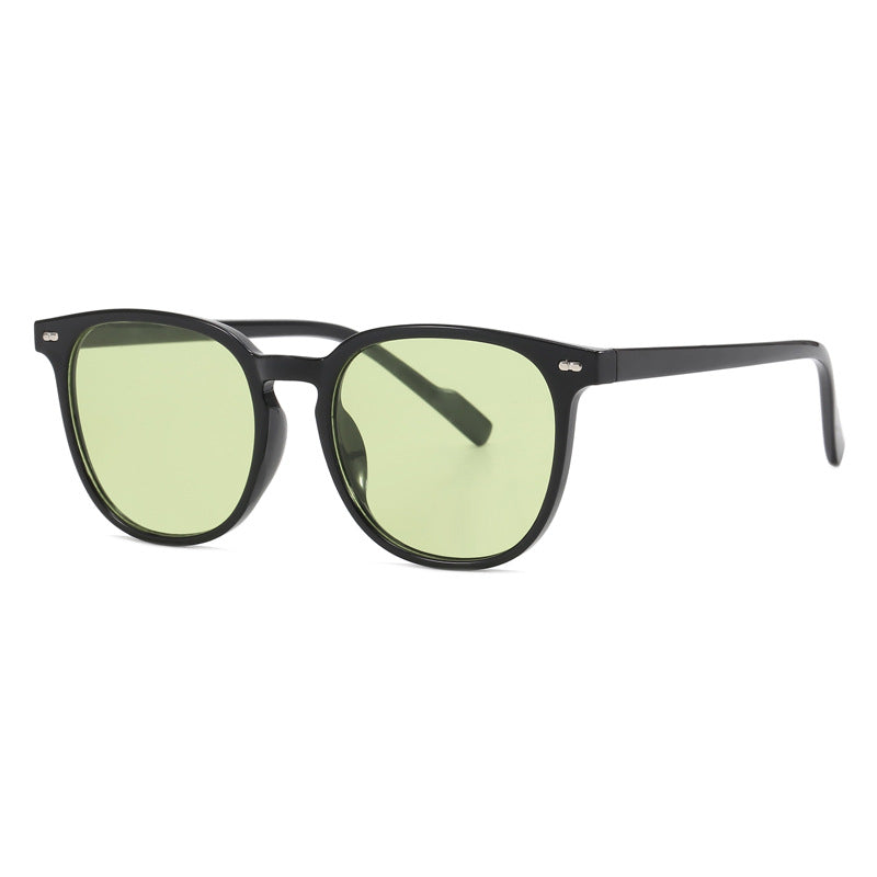 Ladies fashionable sunglasses with robust plastic frame and high-quality UV protection Stornfield