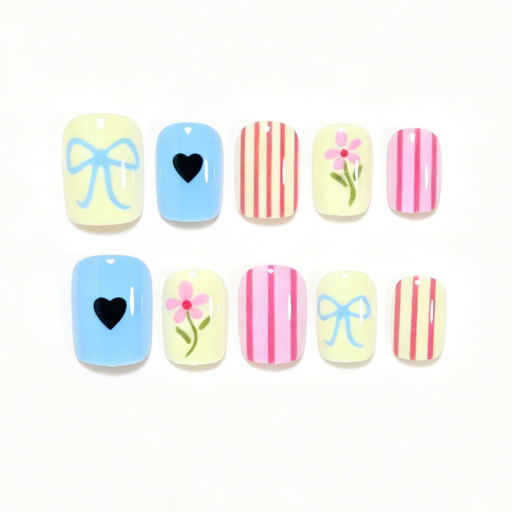 Decorative Nail Art Set with Floral Motifs Stornfield