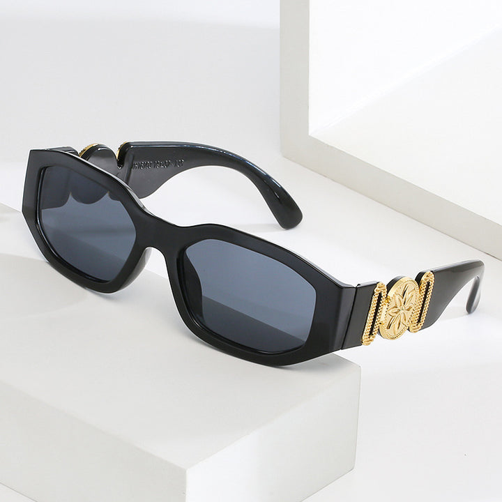 Ladies trendy and stylish sunglasses with luxurious details Stornfield