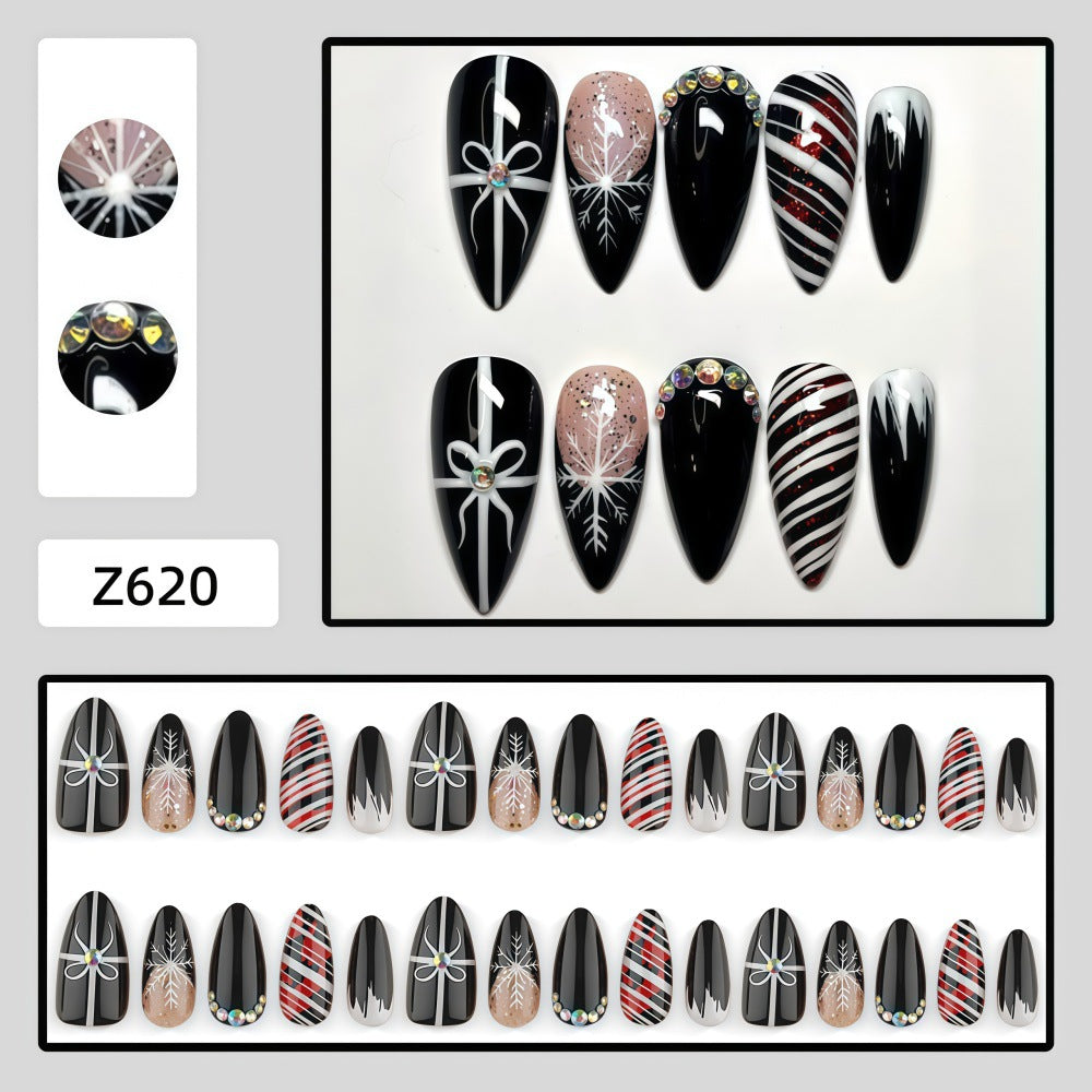 Artificial nails with festive Christmas designs Stornfield