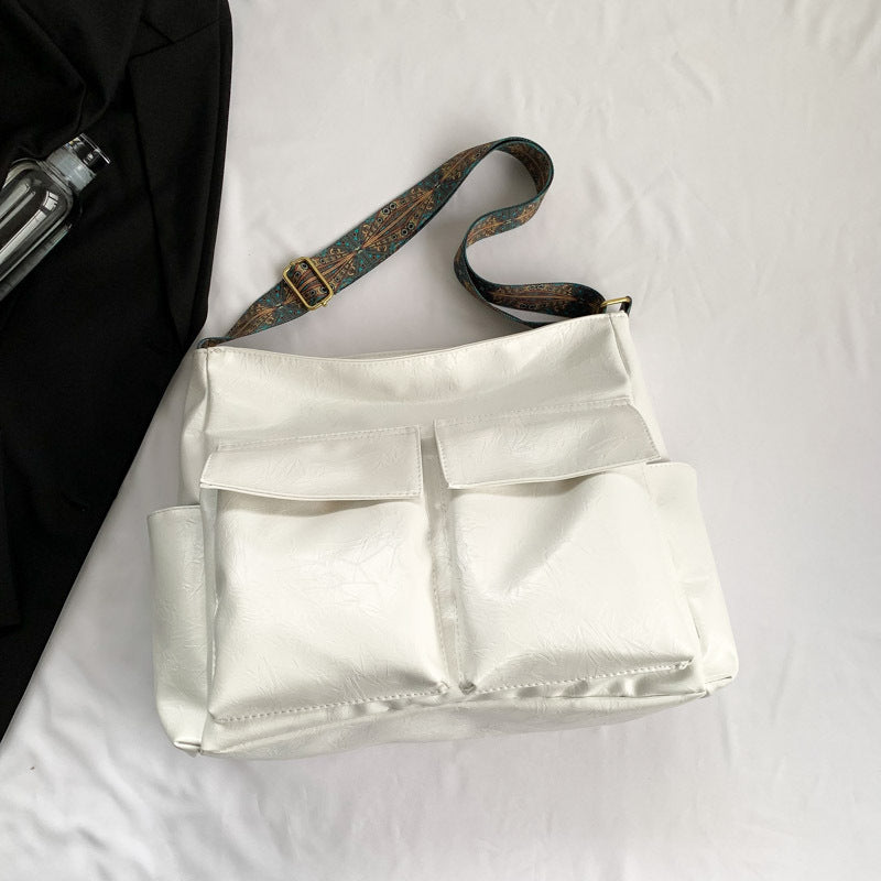 Multifunctional Shoulder Bag With Innovative Compartment System Stornfield