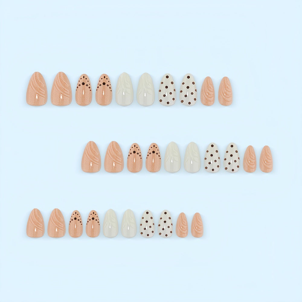 Artificial nails in refined dot design Stornfield