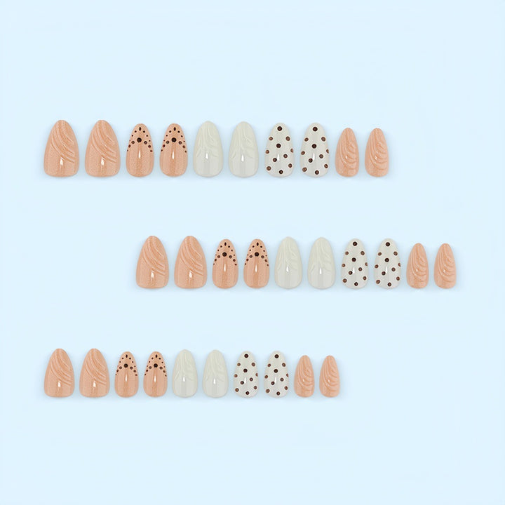Artificial nails in refined dot design Stornfield