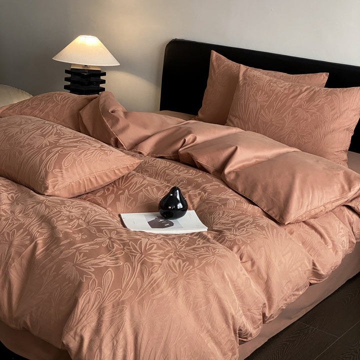 Jacquard bedding set made of cotton satin with floral relief and hotel closure