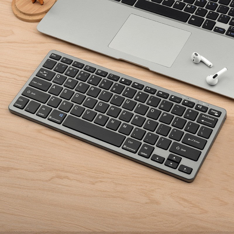Wireless Premium Keyboard by Stornfield