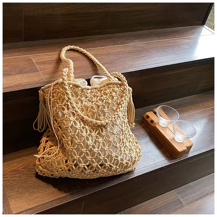 Hand-knotted beach bag with playful design Stornfield