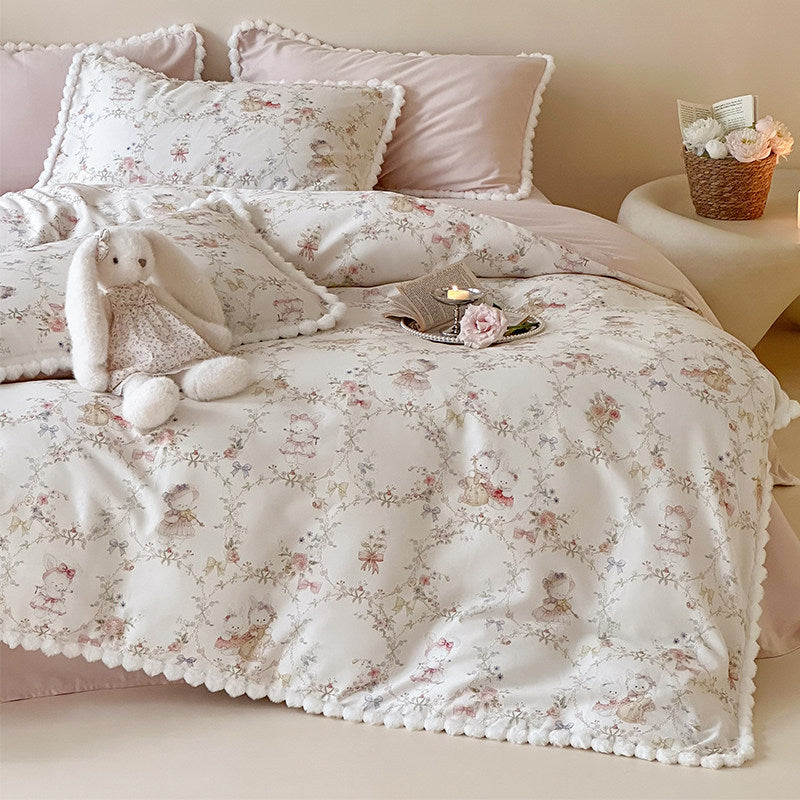 Plush Cotton Duvet Cover Set with Pom-Pom Edge and Whimsical Nursery Print