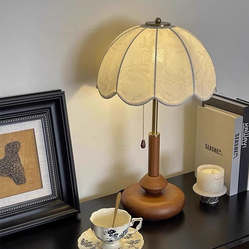Vintage-Style Table Lamp