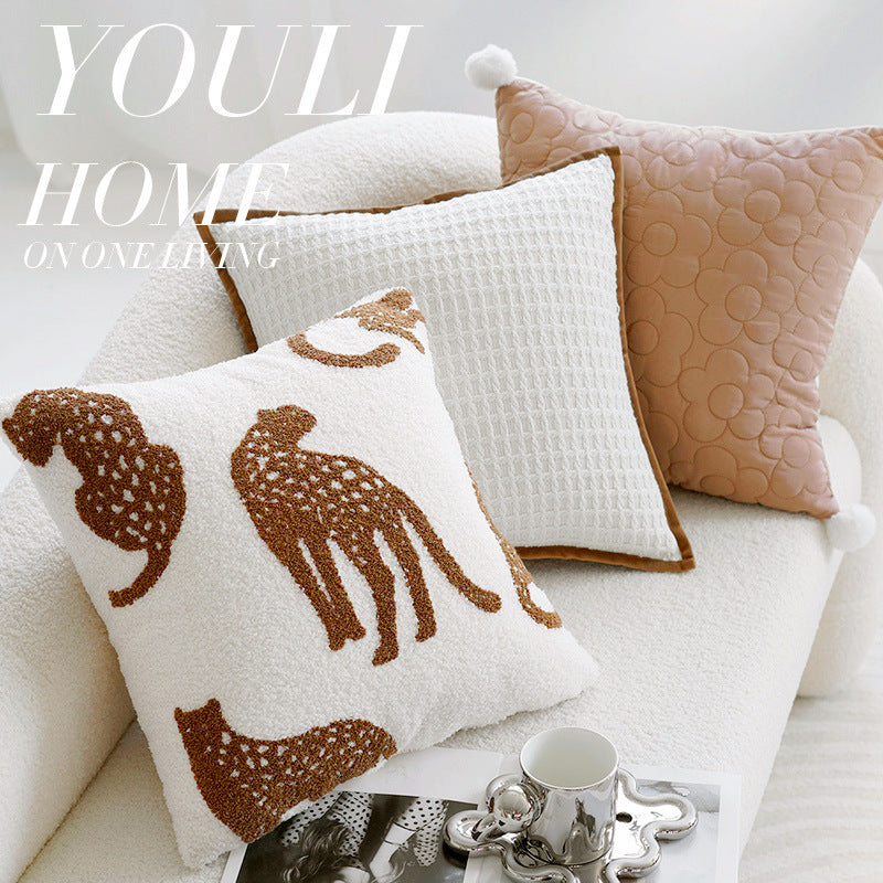 Women's Structured Pillowcase with Elegant Edge Stornfield