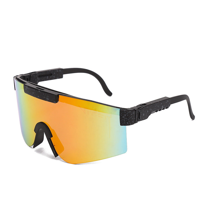 Women's Sporty Statement Sunglasses in Modern Design Stornfield