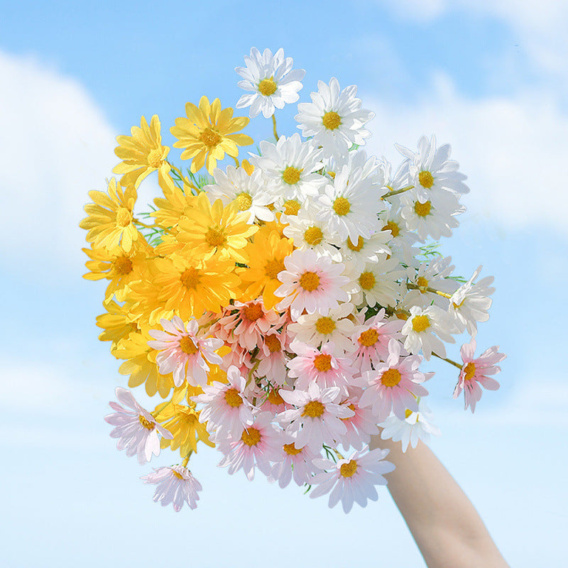 Lifelike Artificial Daisy Bouquet