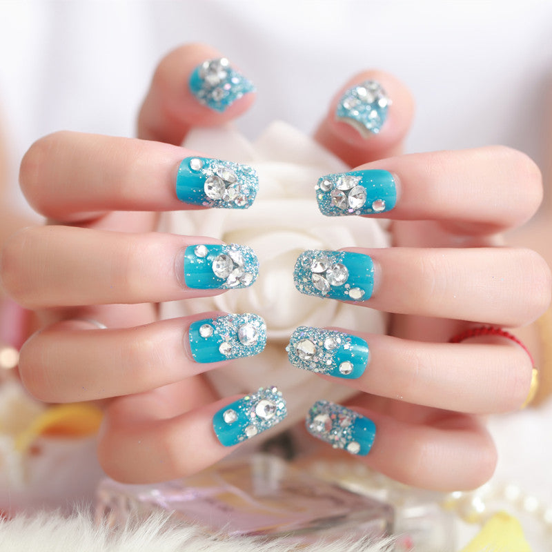 Artificial nails with delicate floral decorations Stornfield