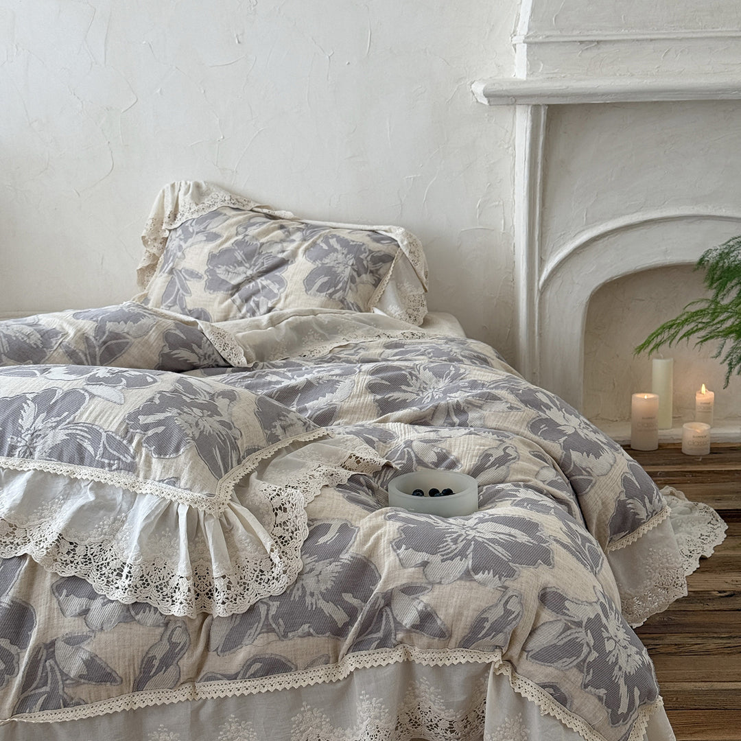 Vintage-Style Linen-Jacquard Duvet Cover Set with Lace-Trimmed Ruffled Shams
