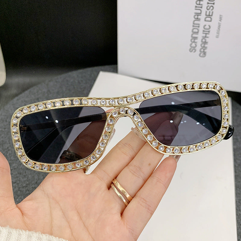 Women's extravagant Cat-Eye sunglasses with golden accents Stornfield