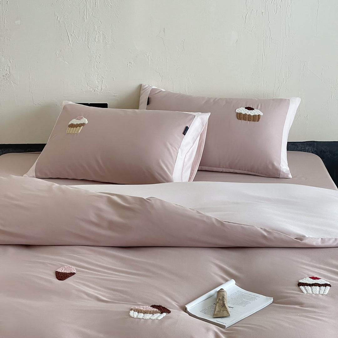 Embroidered Cupcake Cotton Sateen Duvet Cover Set with Appliqué Details