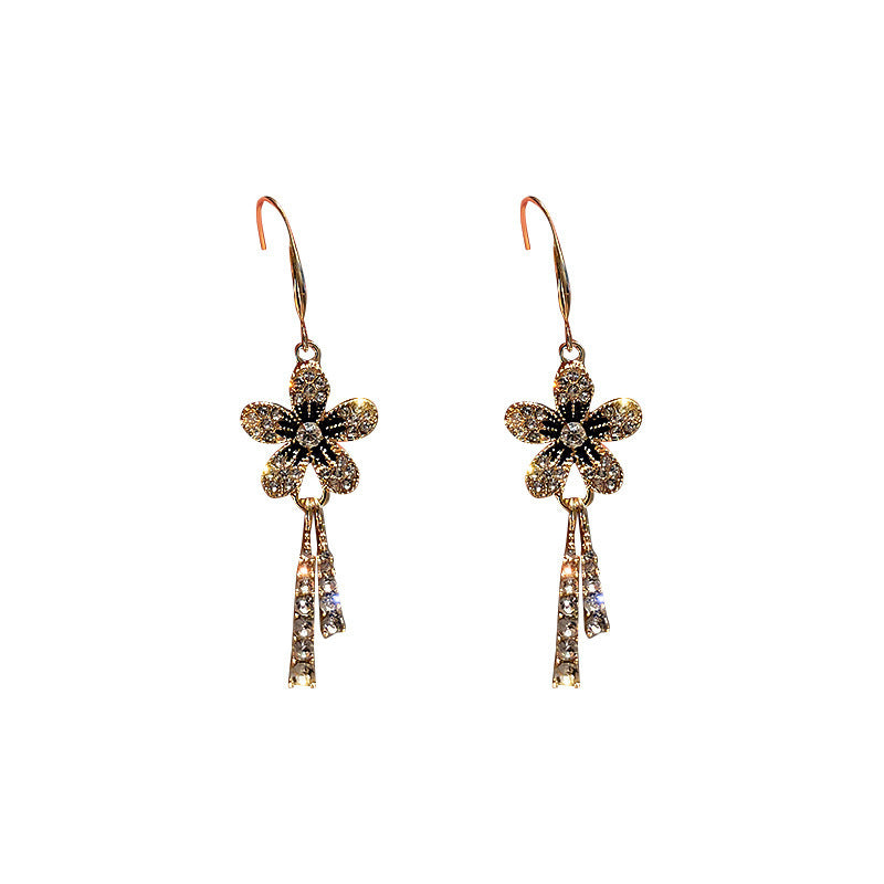 Floral Statet Earrings Stornfield