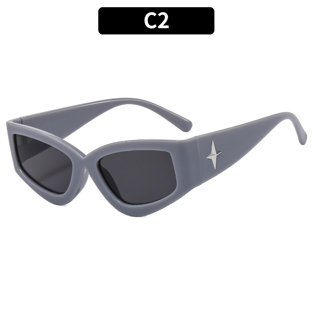 Chic Cat-Eye Sunglasses with Elegant Star Detail