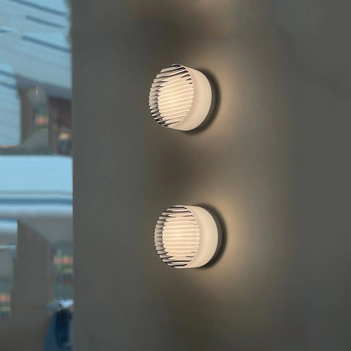 Modern LED Wall Light – Elegant Design for Living and Bedroom | Stornfield