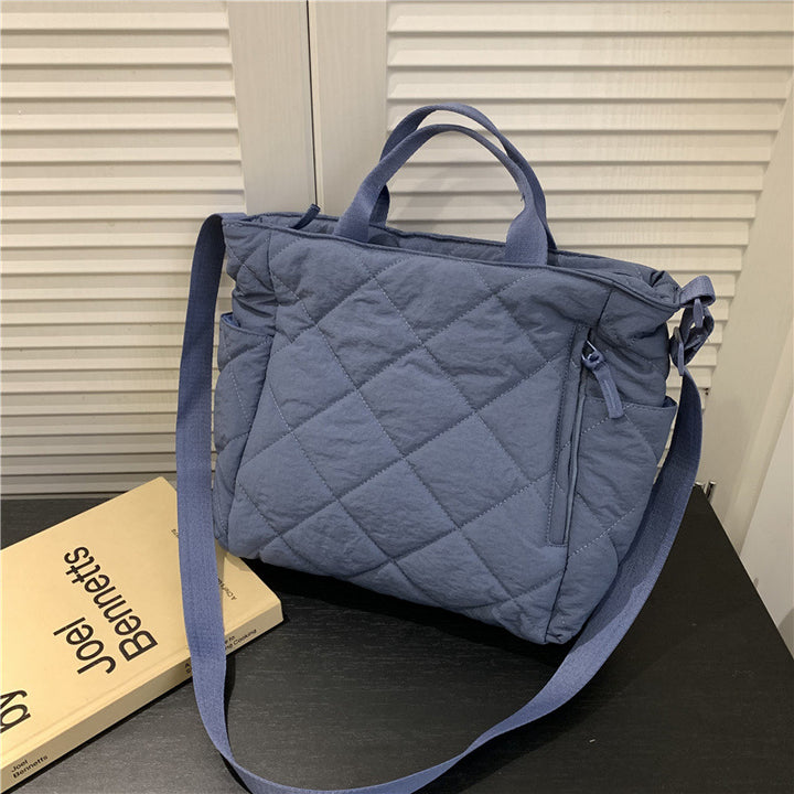 Functional and Cozy Tote Bag Stornfield