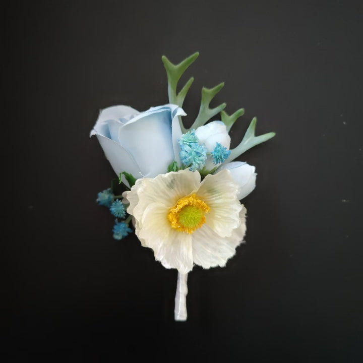 Elegant Floral Boutonniere
