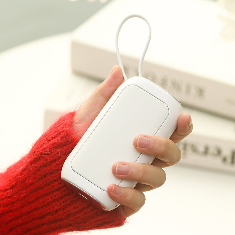 Portable charger with integrated USB port Stornfield