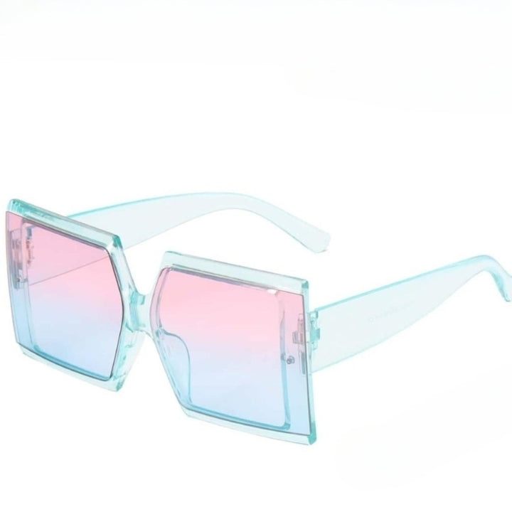 Ladies oversized sunglasses with trendy leopard print Stornfield