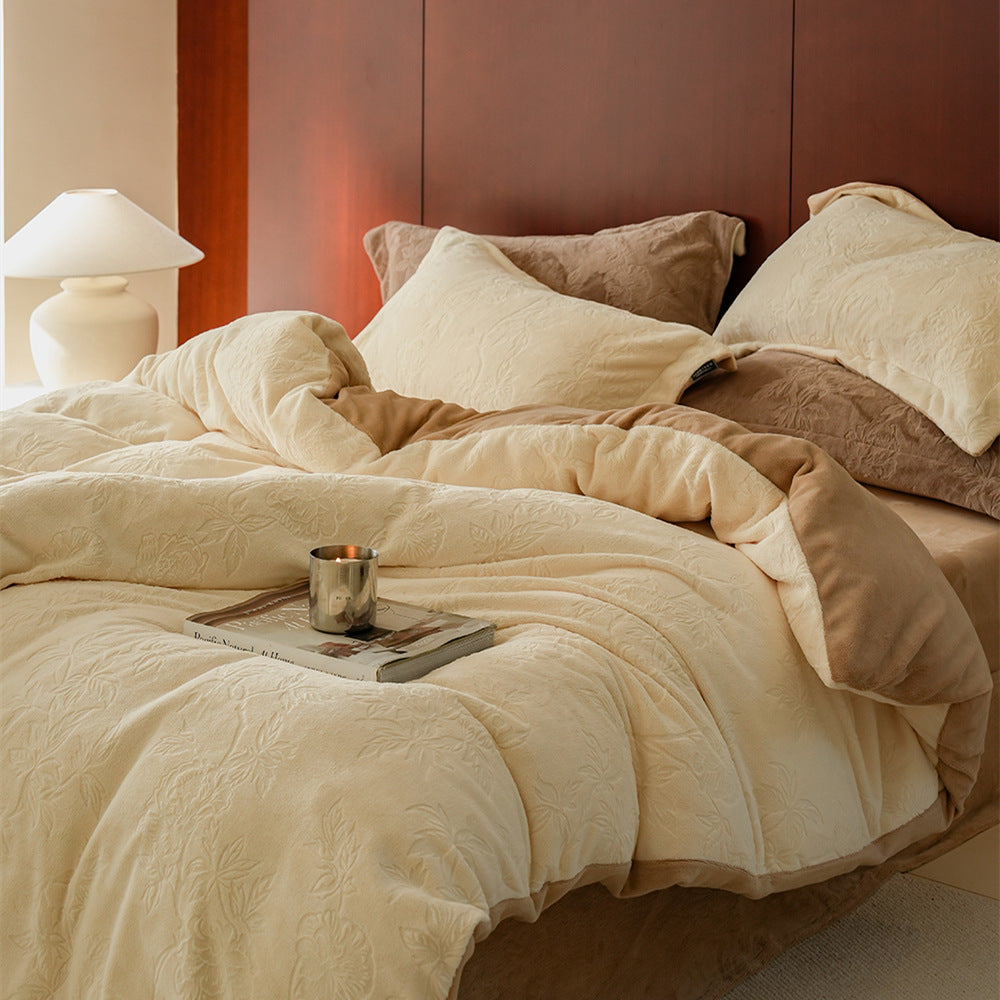 Luxurious quilted velvet bedding set