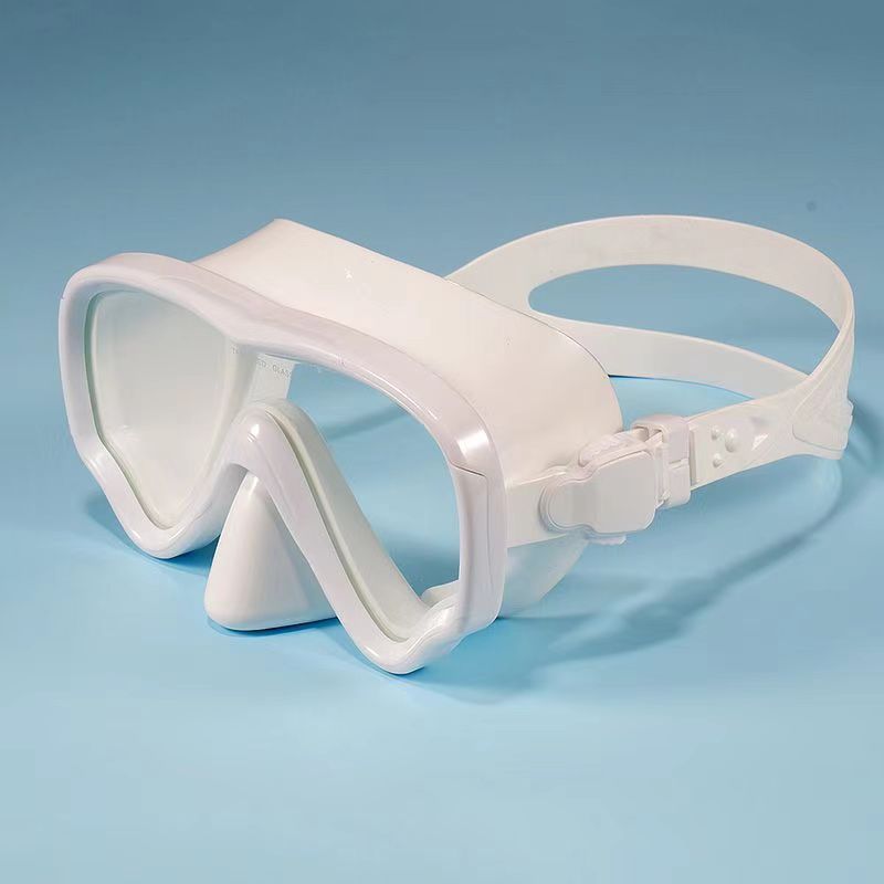Diving mask with comfortable silicone cover Stornfield