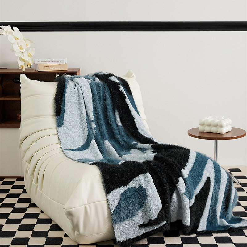 Oversized Plush Shaggy Abstract Jacquard Throw Blanket
