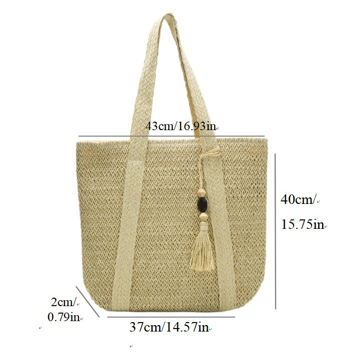 Generous shoulder bag made of natural material Stornfield
