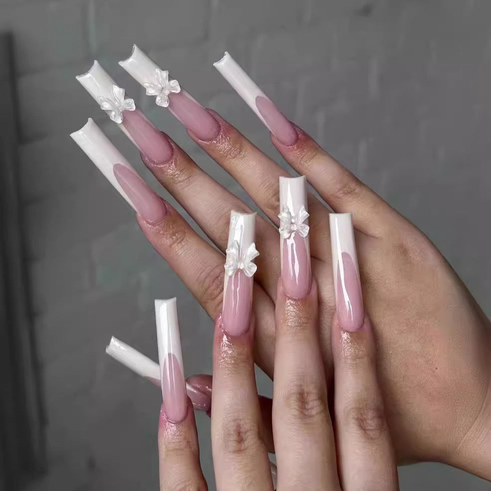 Artificial nails with 3D flower decoration Stornfield