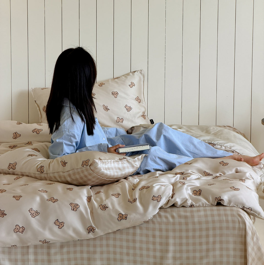 Cat Sketch Cotton Sateen Duvet Cover Set with Reversible Gingham Shams
