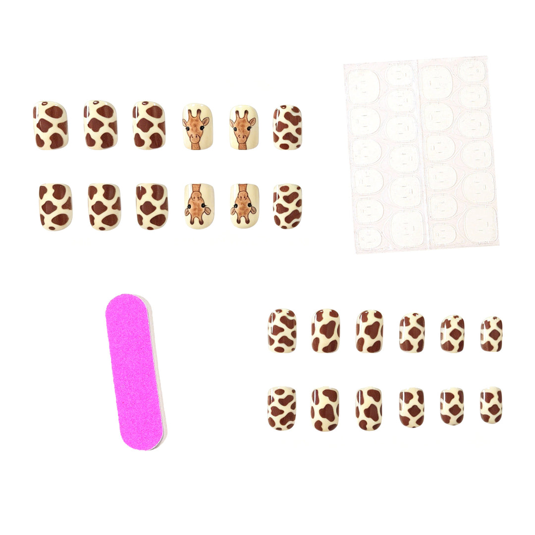 Artistic Giraffe-Themed Nail Art Extensions Stornfield