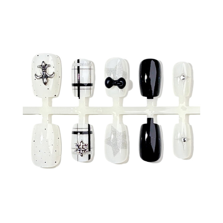 Chic Decorative Press-On Nail Set