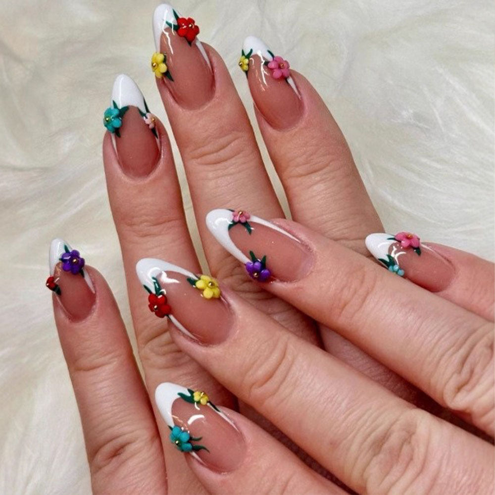 Artificial nails with floral 3D applications Stornfield